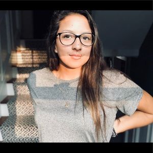 Meet your Posher, Gloria